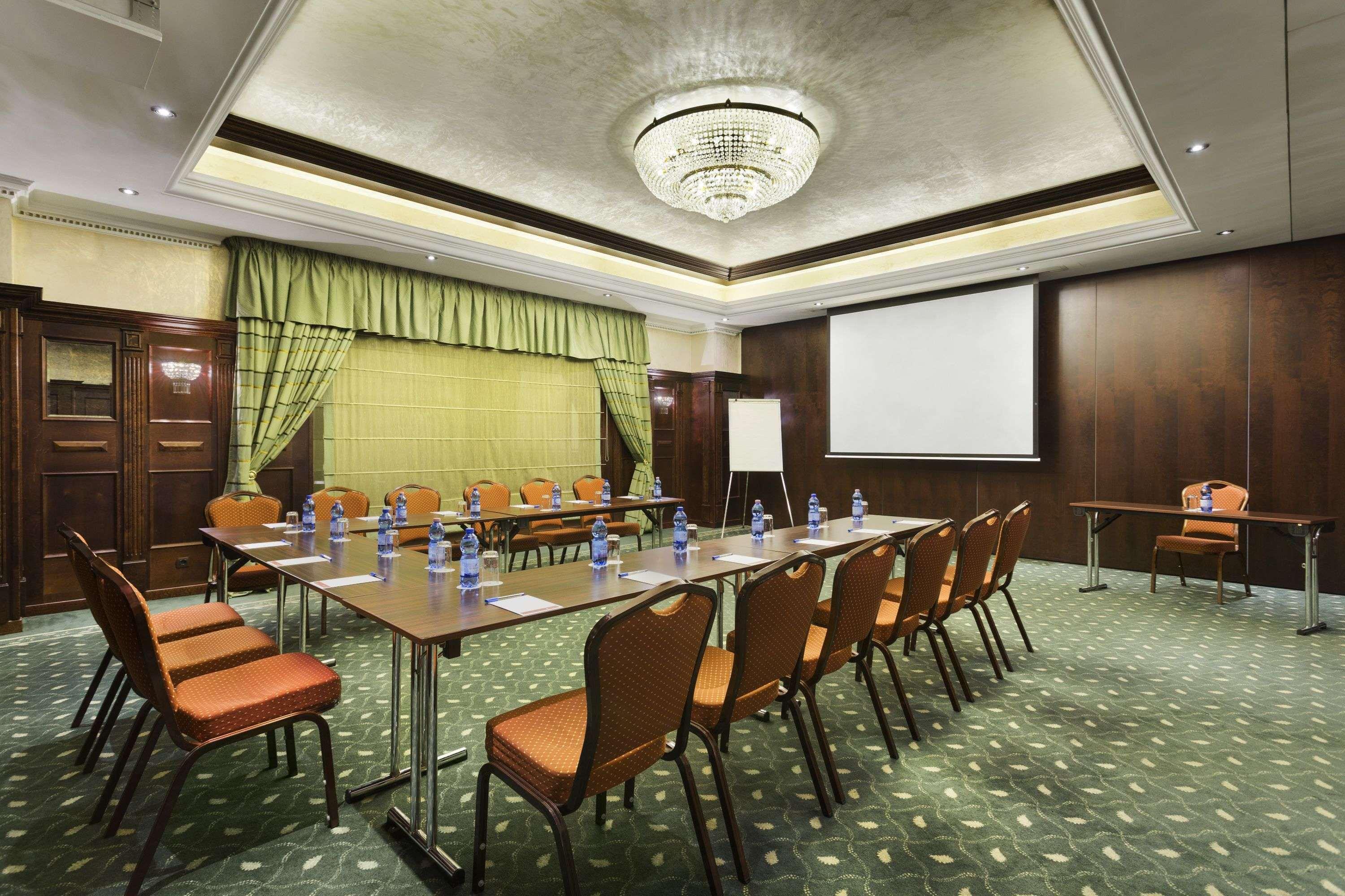 Ramada Hotel & Suites By Wyndham Bucharest North Eksteriør billede